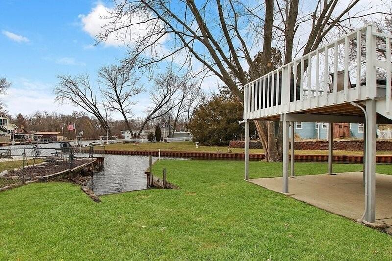 42066 N Lotus Ave #1 - Photo 3 of 20