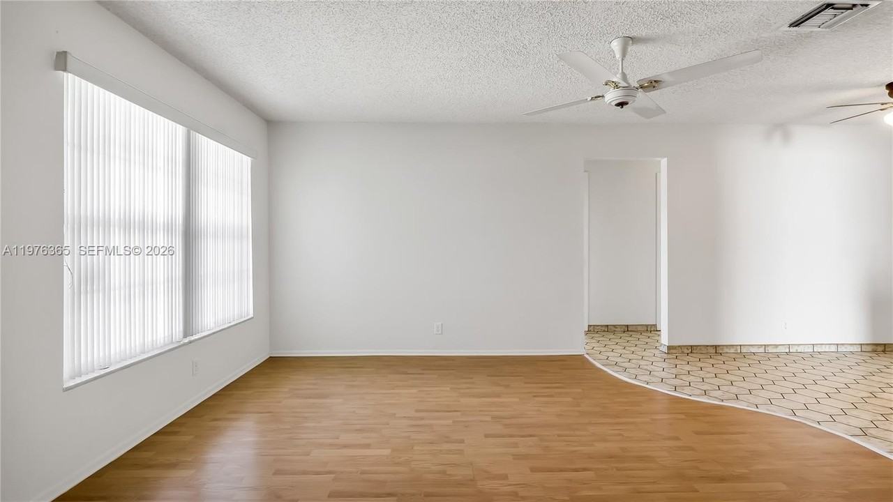 5102 Nw 53rd St #5102 - Photo 7 of 29