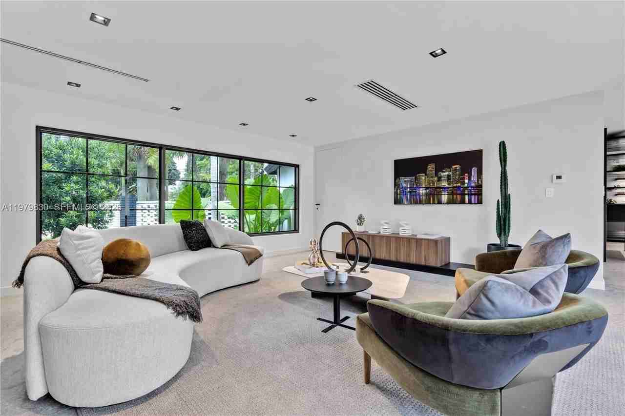 2500 Bayview Dr - Photo 7 of 50