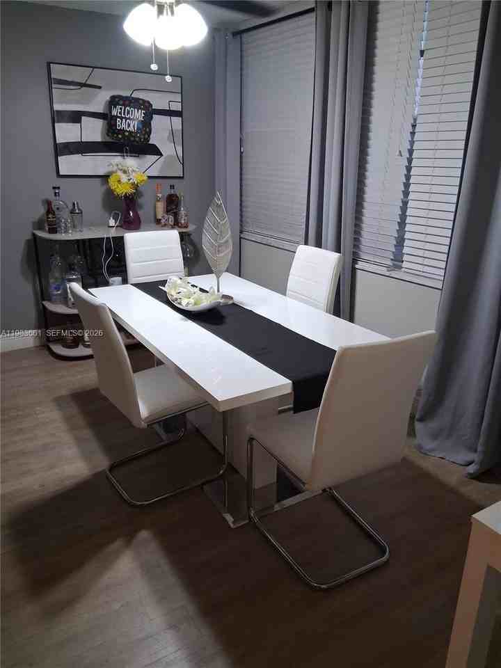 9450 Live Oak Pl #408 - Photo 4 of 8