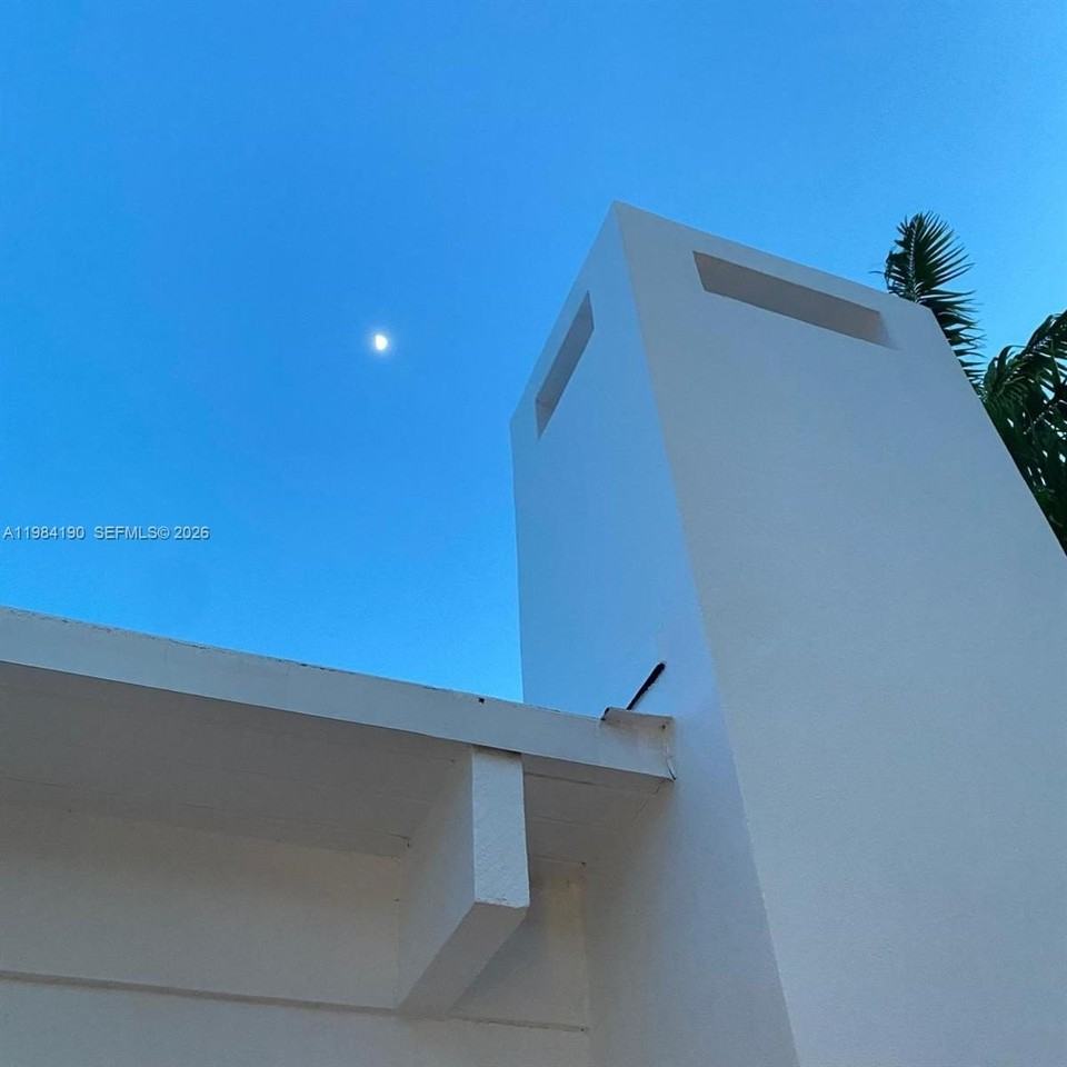 240 Greenwood Dr #240 - Photo 4 of 37