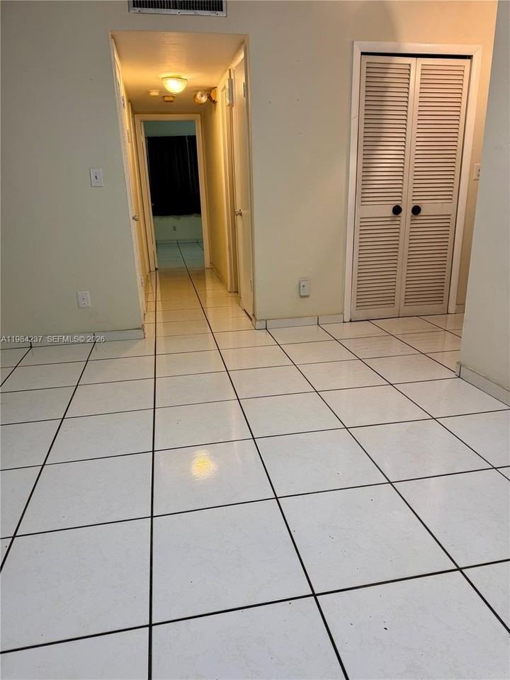 11234 Sw 169th St #V3443