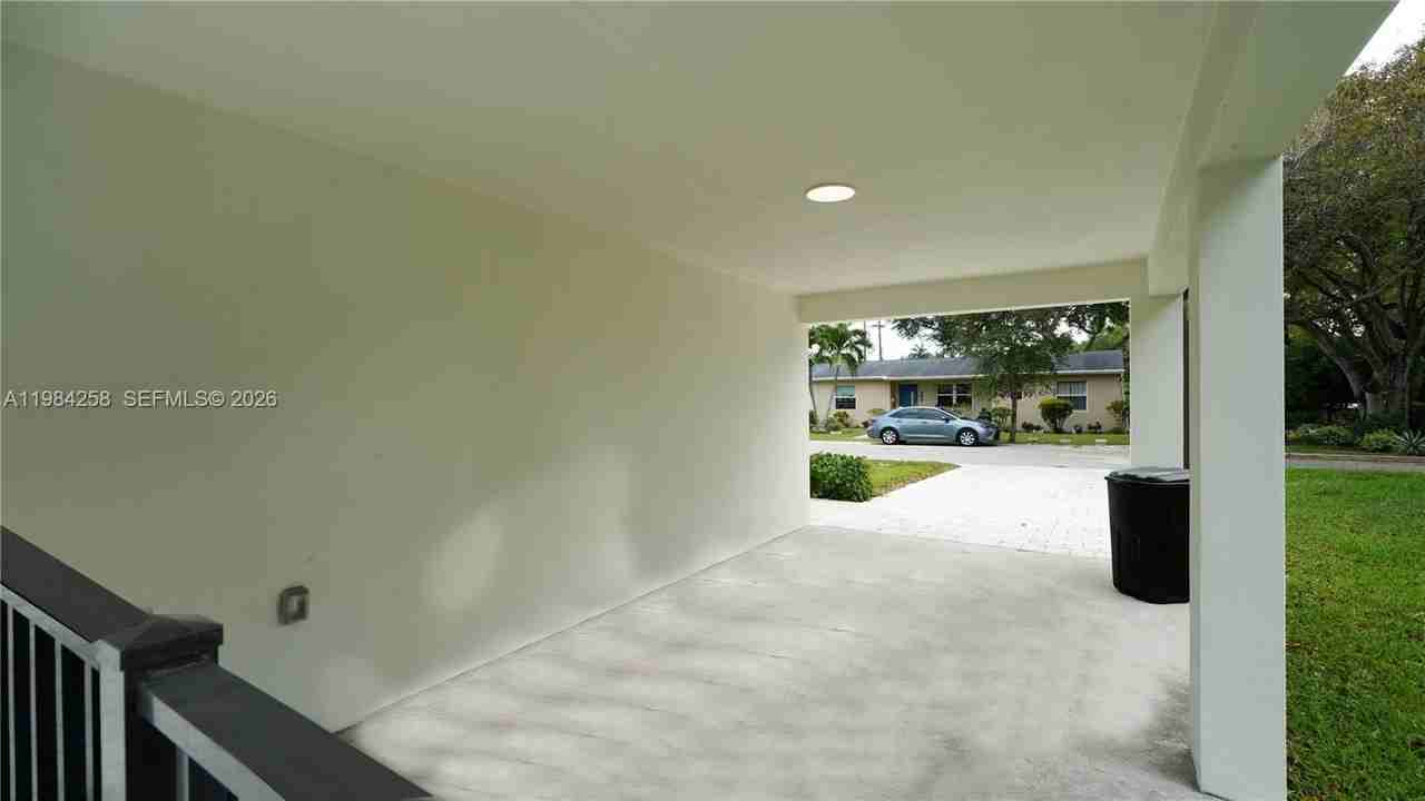 255 Grant Dr - Photo 5 of 44