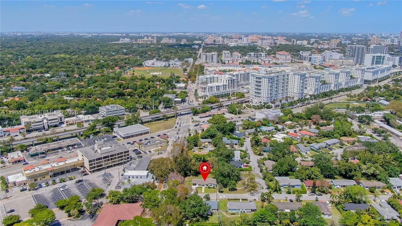 255 Grant Dr - Photo 7 of 44