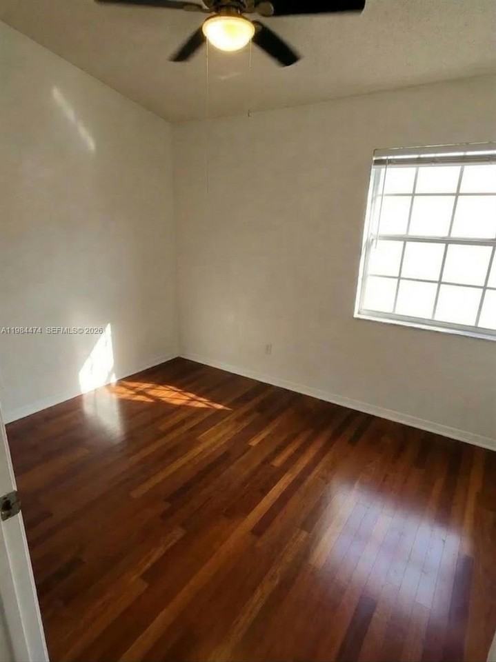 721 Sw 148th Ave #310 - Photo 4 of 19