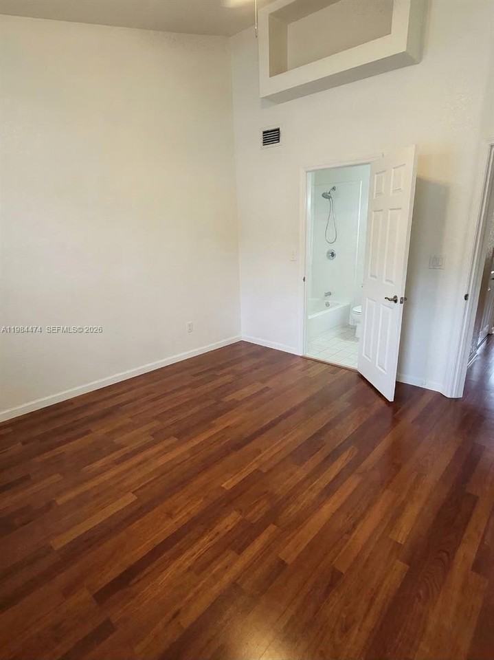 721 Sw 148th Ave #310 - Photo 6 of 19