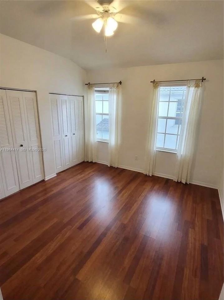 721 Sw 148th Ave #310 - Photo 7 of 19