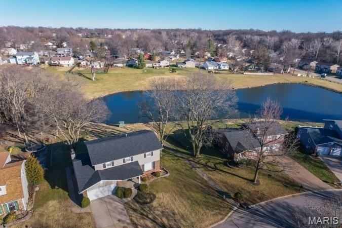 77 Atwater Dr - Photo 3 of 38