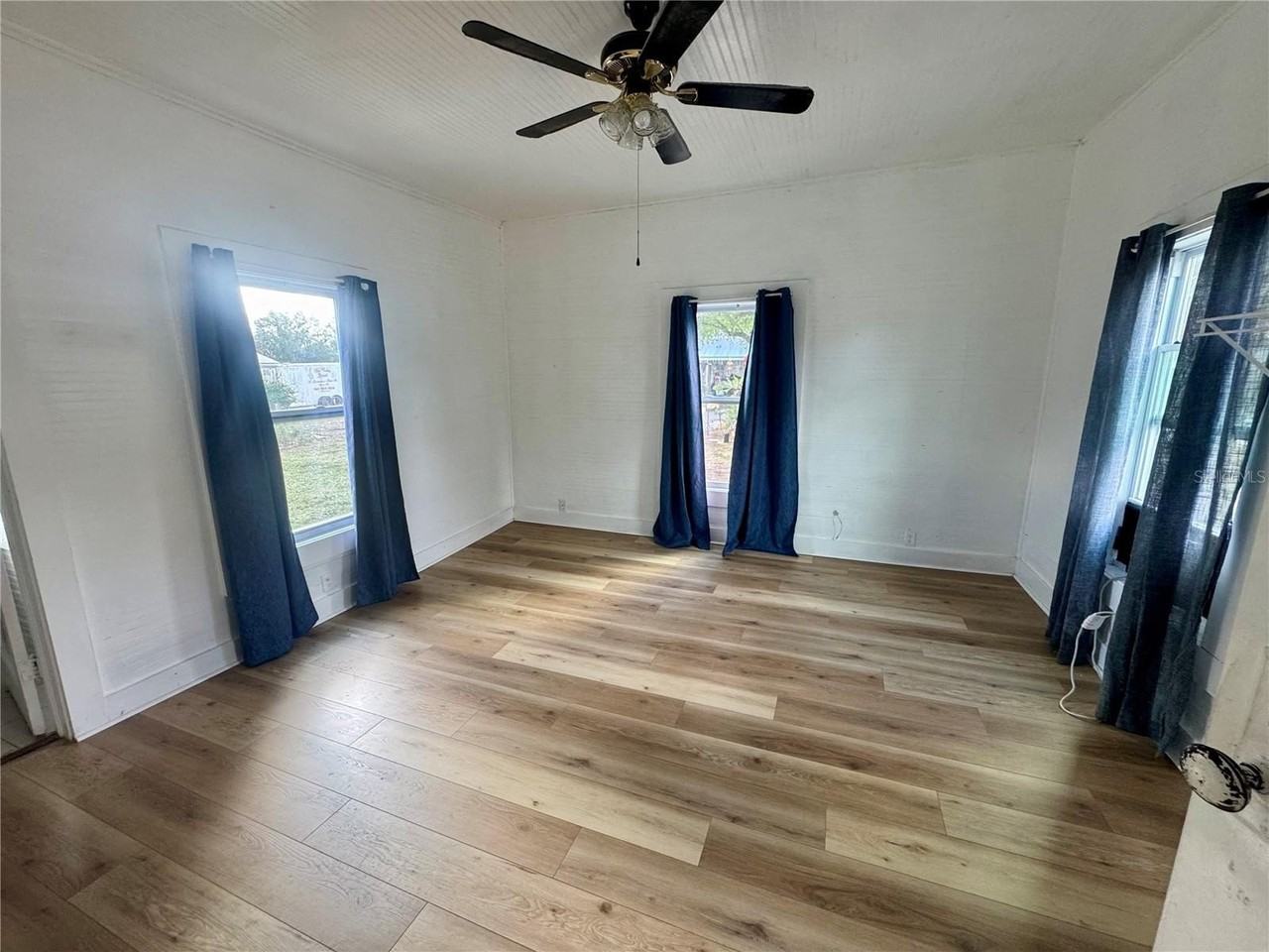 15 S Hillsborough Ave - Photo 7 of 10