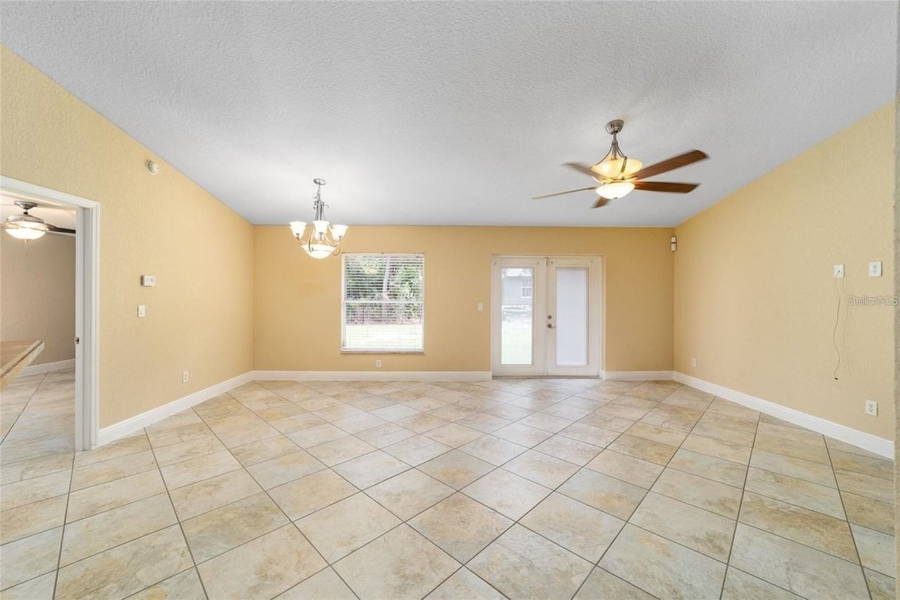 4 Malauka Pass Pl - Photo 4 of 49