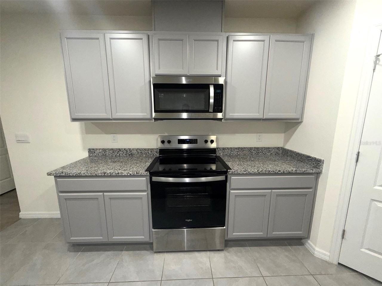 1329 Derry Ave - Photo 7 of 29