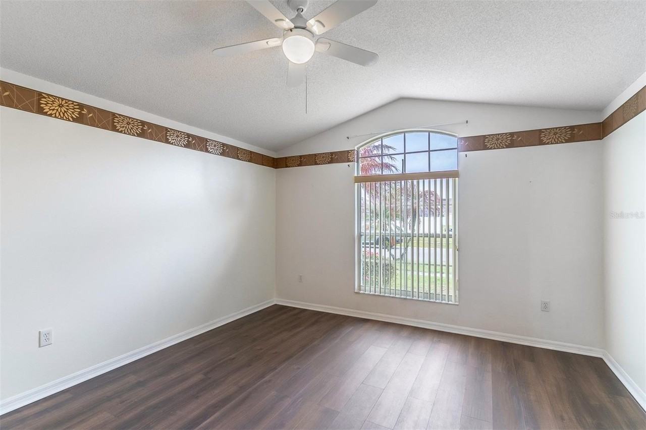 663 Eagle Pointe S - Photo 7 of 21