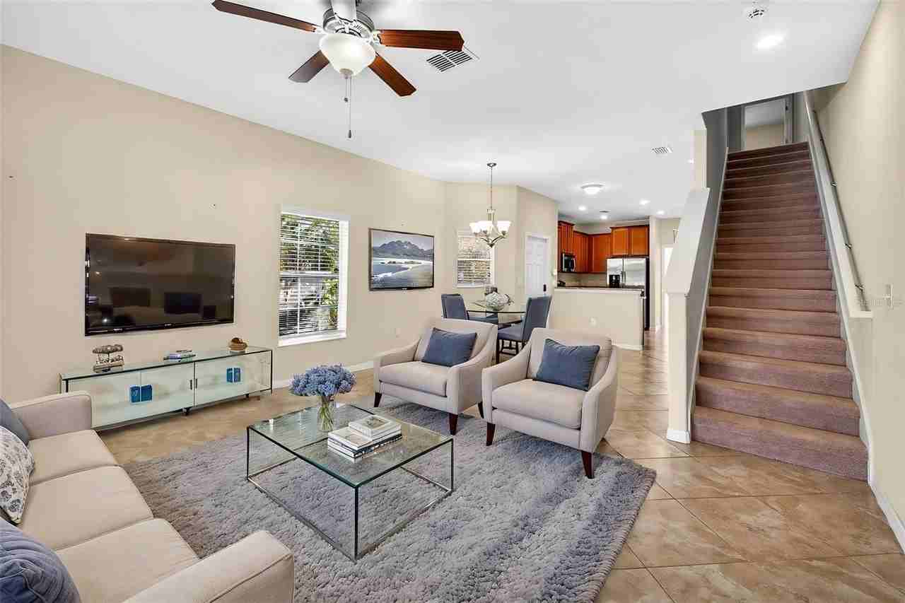 31253 Claridge Pl - Photo 5 of 43