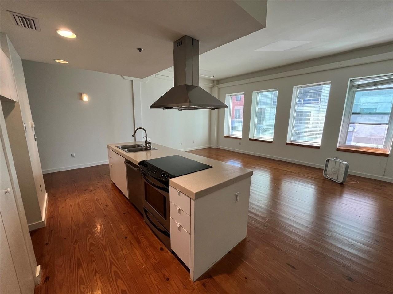 509 N Tampa St #2C - Photo 2 of 29