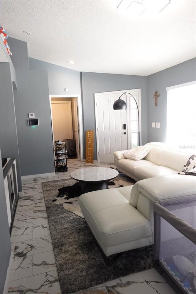 6039 White Sails Dr - Photo 5 of 18