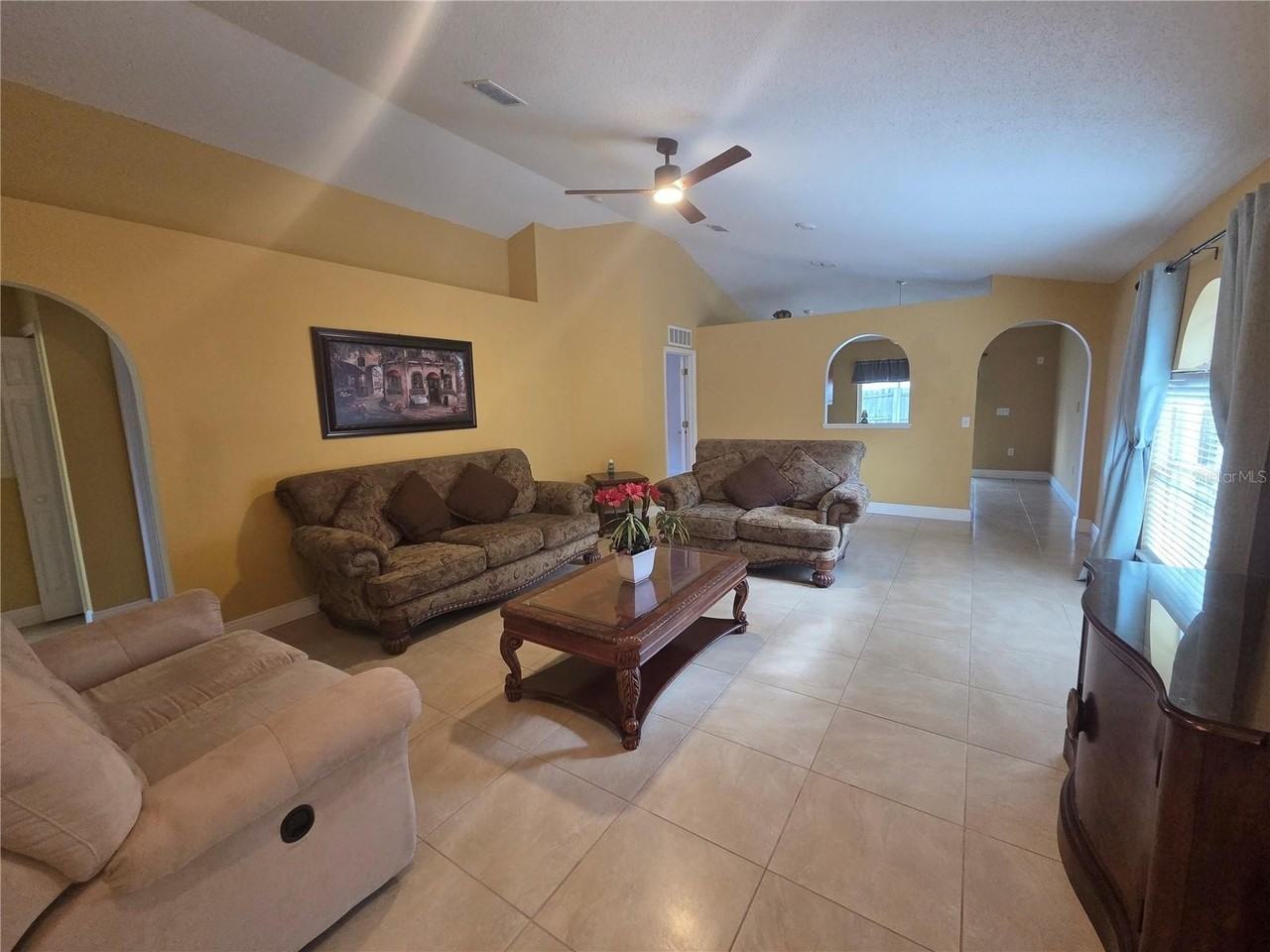 30238 Rattana Ct - Photo 4 of 34