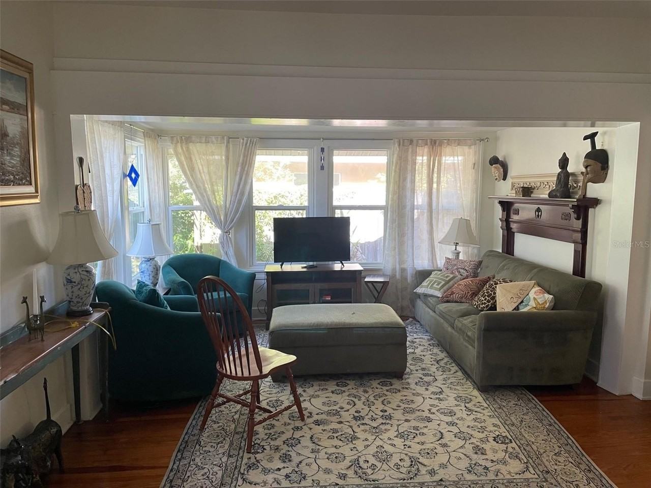 475 22nd Ave N - Photo 2 of 18