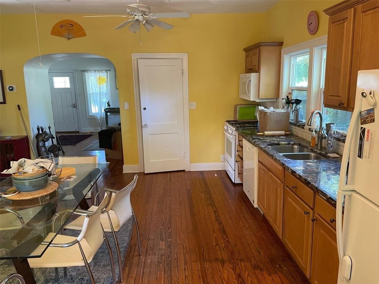 475 22nd Ave N - Photo 6 of 18