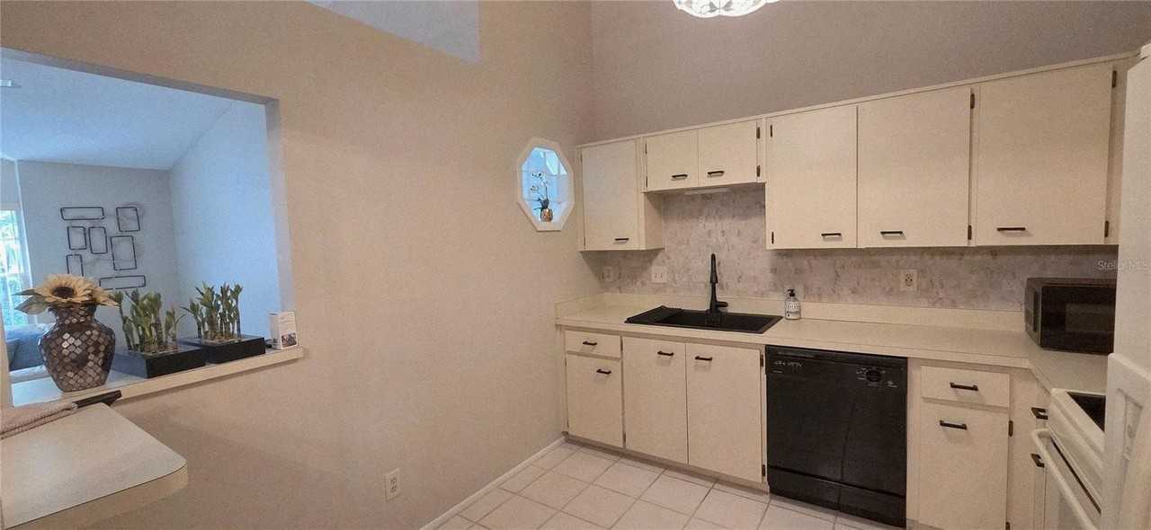 2101 Fox Chase Blvd #203 - Photo 5 of 21