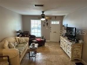 8365 10th Way N - Photo 4 of 17