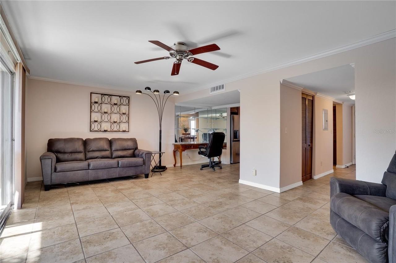 6315 Newtown Cir #15B3 - Photo 7 of 34