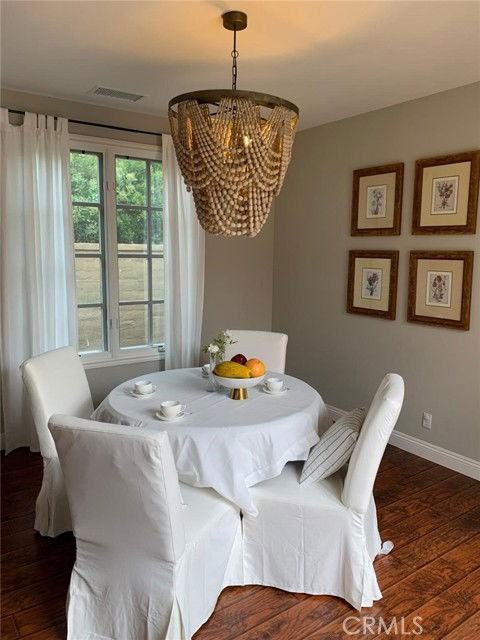 1 Gentle Breeze - Photo 2 of 8