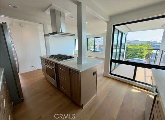232 Fairview St - Photo 2 of 8