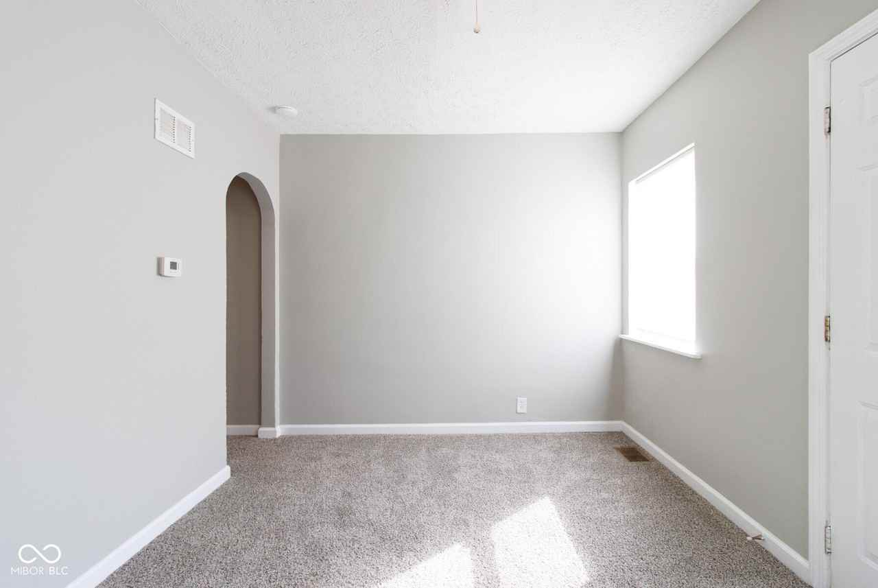 61 S 3rd Ave - Photo 3 of 14