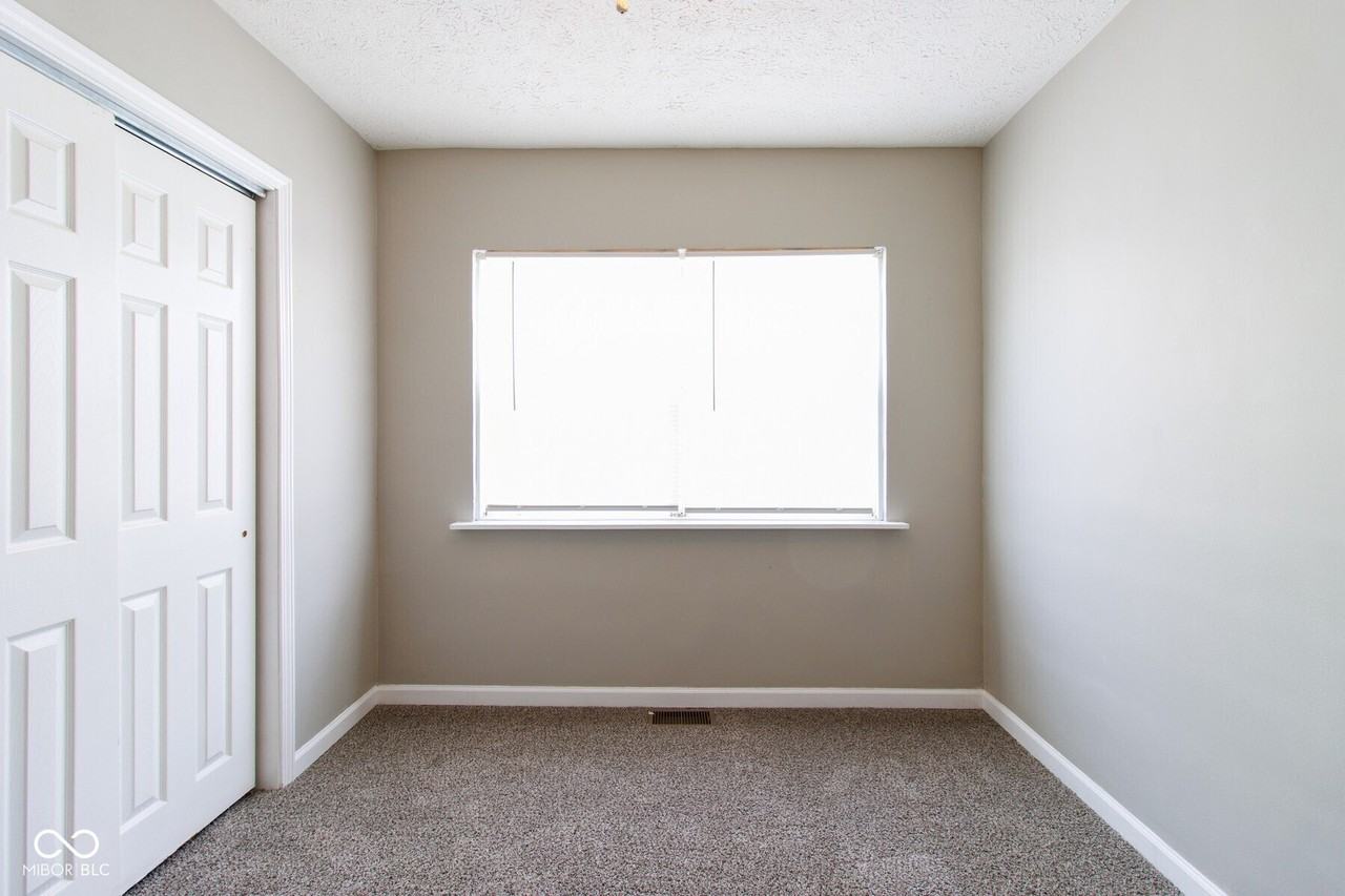 61 S 3rd Ave - Photo 7 of 14