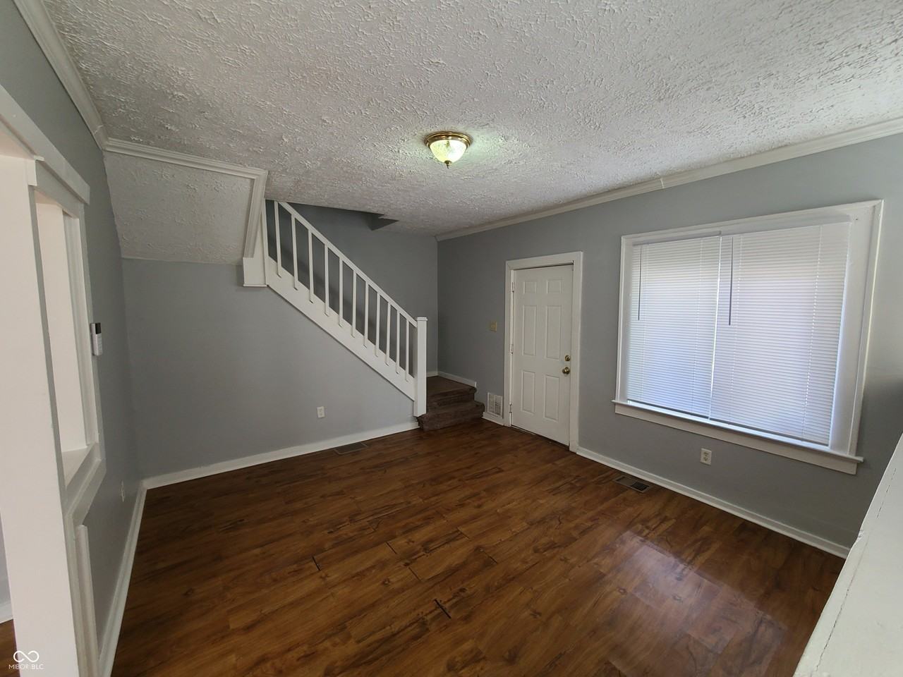 145 W 35th St - Photo 4 of 17