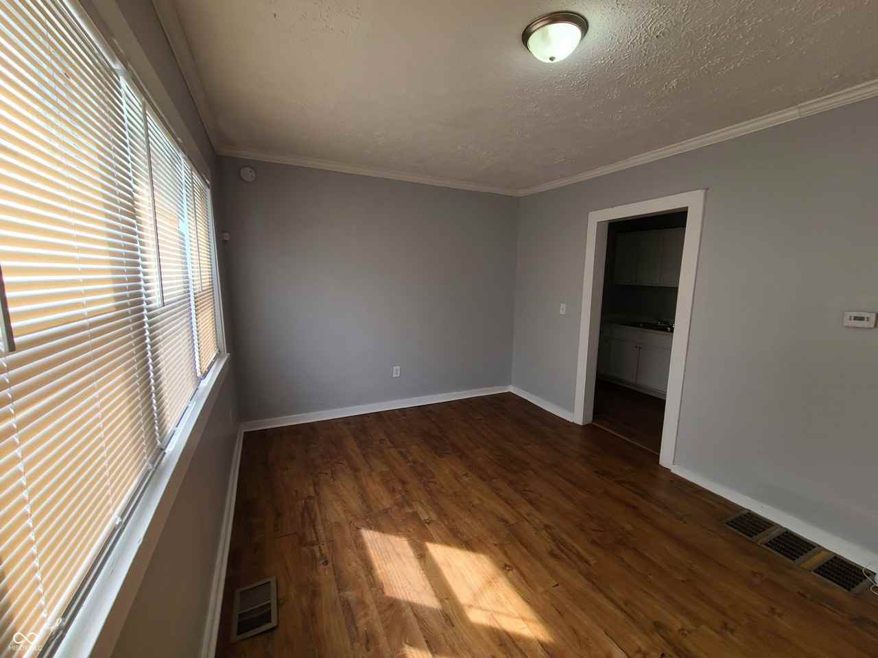 145 W 35th St - Photo 5 of 17