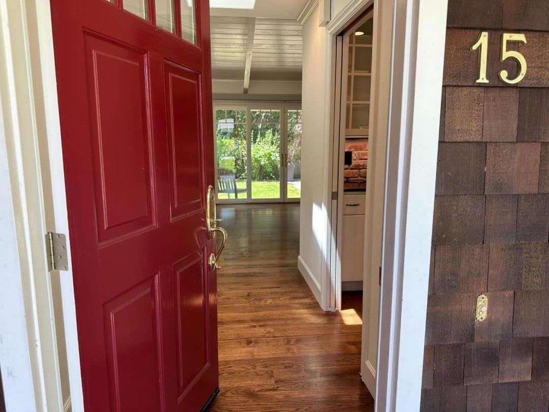 15 Martin Ln - Photo 2 of 31