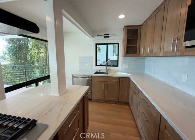 230 Fairview St - Photo 2 of 8