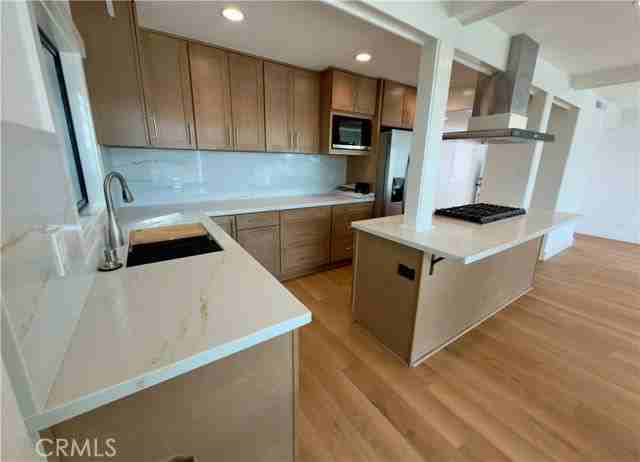 230 Fairview St - Photo 3 of 8
