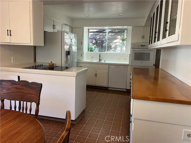 58 S Surfside Ave - Photo 6 of 8