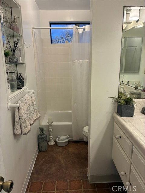 58 S Surfside Ave - Photo 7 of 8