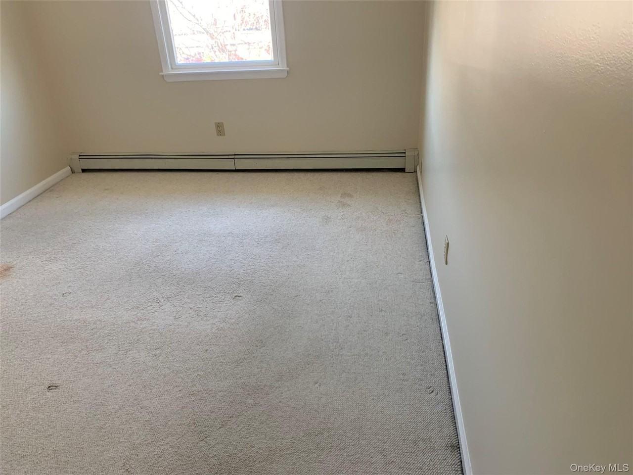 5748 256th St Unit 2nd - Photo 6 of 10