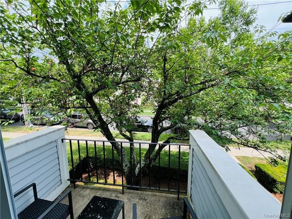 36 Greenridge Ave Unit 34 - Photo 6 of 23