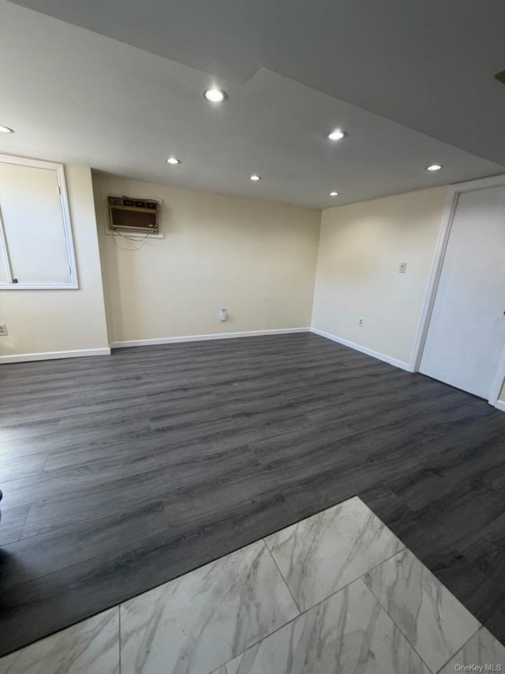 17911 Eveleth Rd - Photo 2 of 3