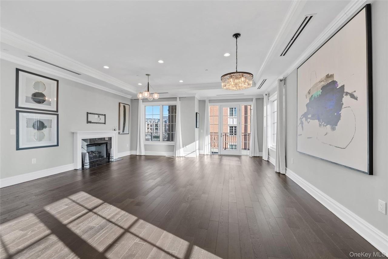 5000 Royal Ct Unit 5114 - Photo 3 of 35