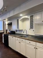 featured image of 22 E Main St