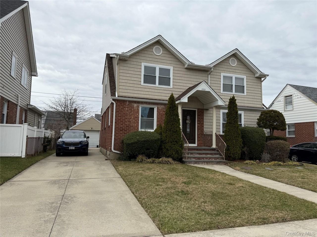 222 Colonial Ave 1st Fl - Photo 2 of 21