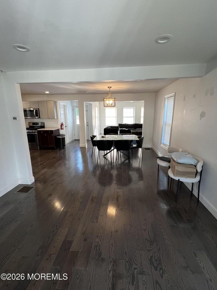 8 Ridge Rd - Photo 3 of 37