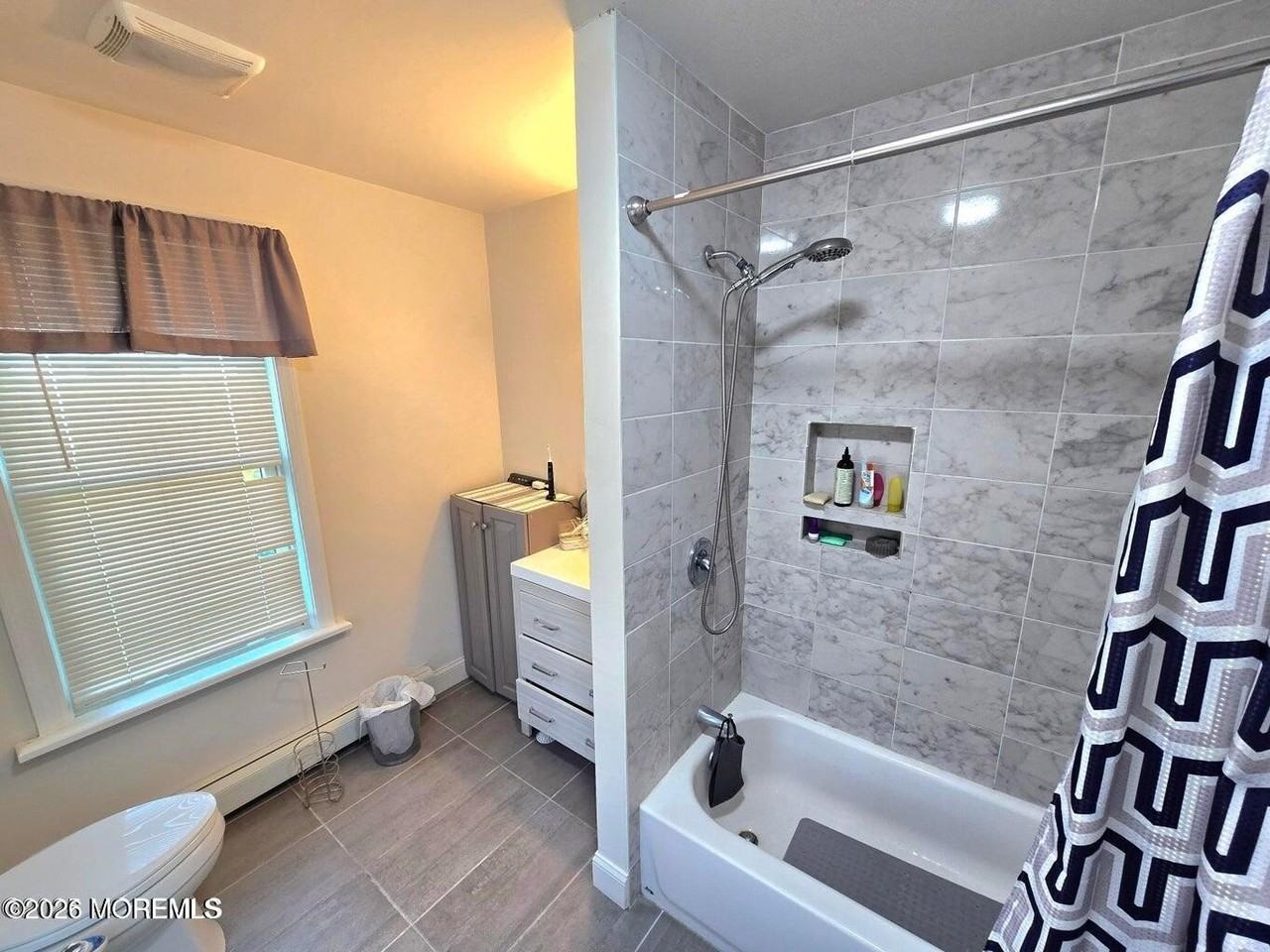 406 4th Ave Apt 3 - Photo 5 of 6