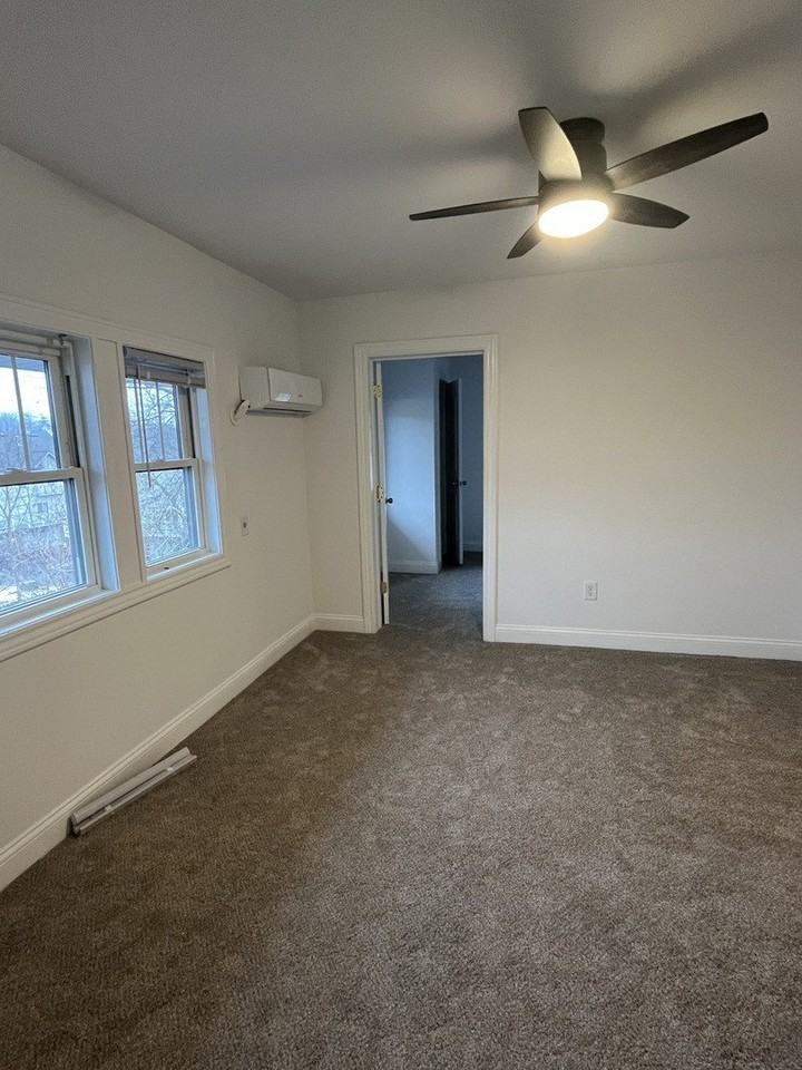 417 N Main St - Photo 3 of 26