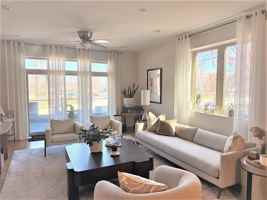 featured image of 2835 W Division St Apt 1w