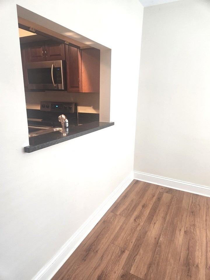 43 Foxcroft Rd Apt 135 - Photo 6 of 35