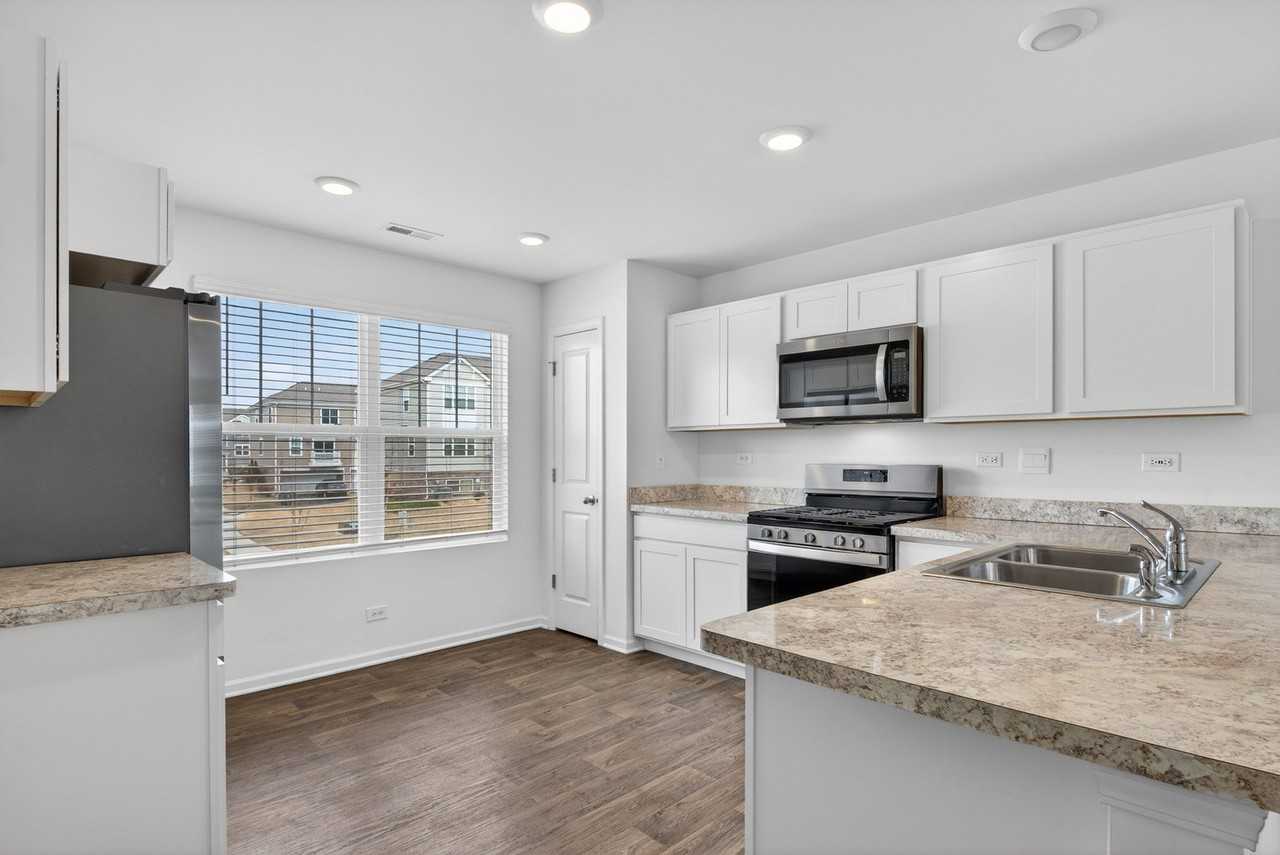 3831 Currant Ln - Photo 6 of 25