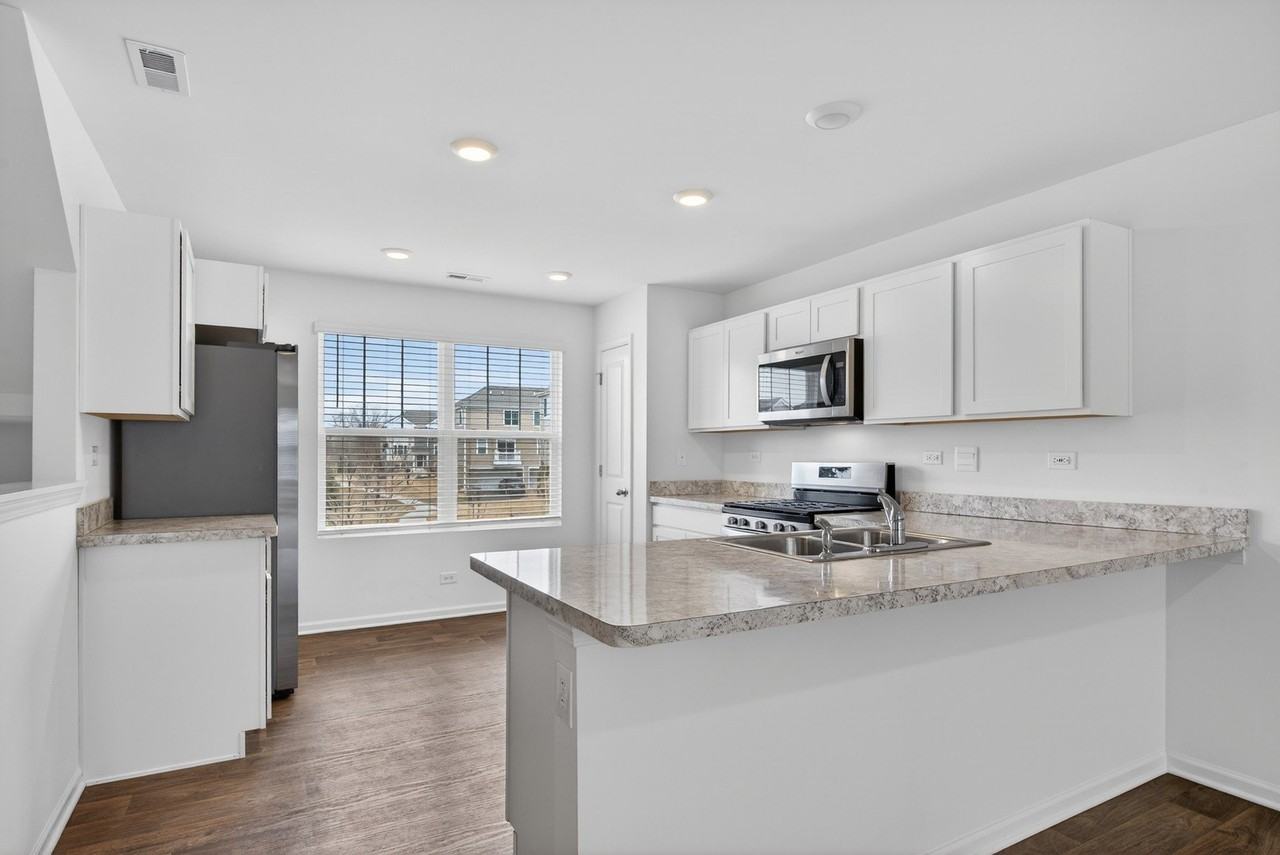 3831 Currant Ln - Photo 7 of 25