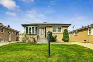 featured image of 7736 W Strong St